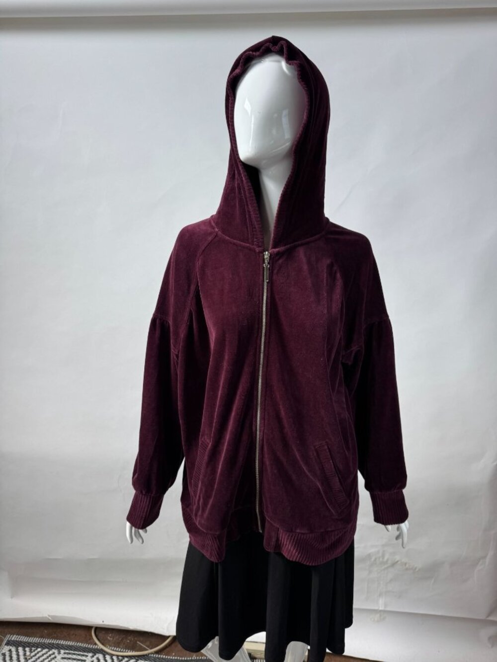 Jones New York Sport Burgundy Velour Hoodie Jacket 2X Full Zip Ribbed Hem Pocket